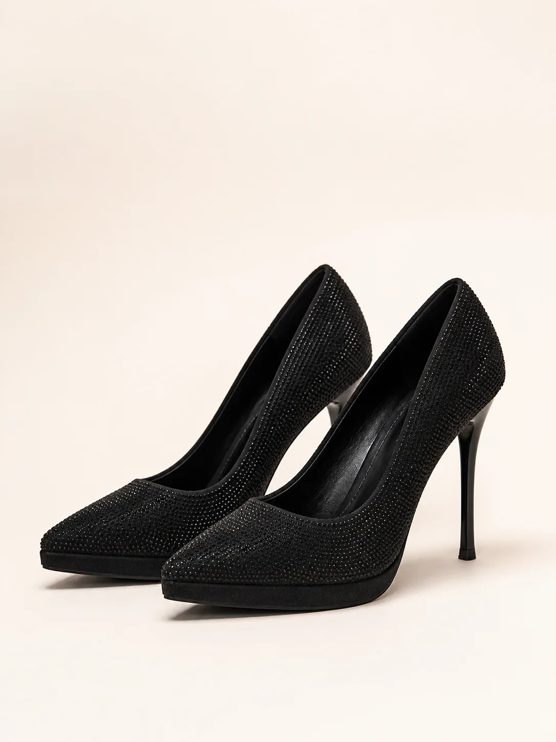 BLACK ALL OVER CRYSTAL STILETTO PUMPS