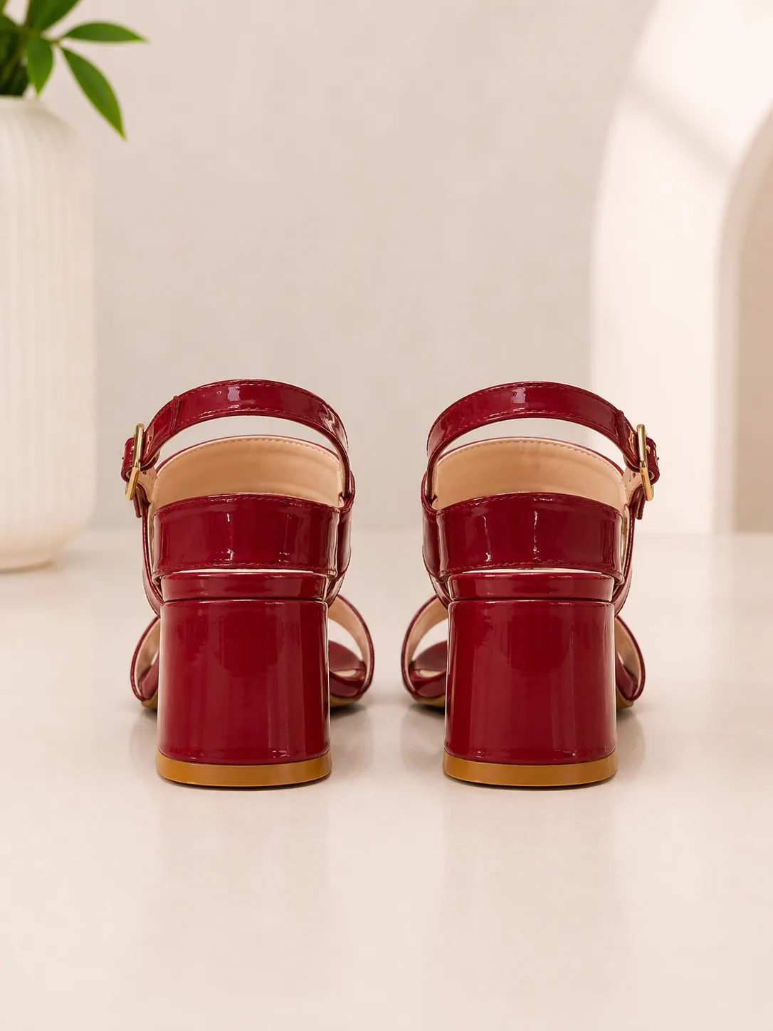 RED PATENT BUCKLE STRAP BLOCK SANDALS — photo 1
